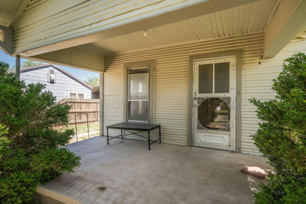 504 FRANKLIN AVE, PANHANDLE, TX 79068 - Image 1